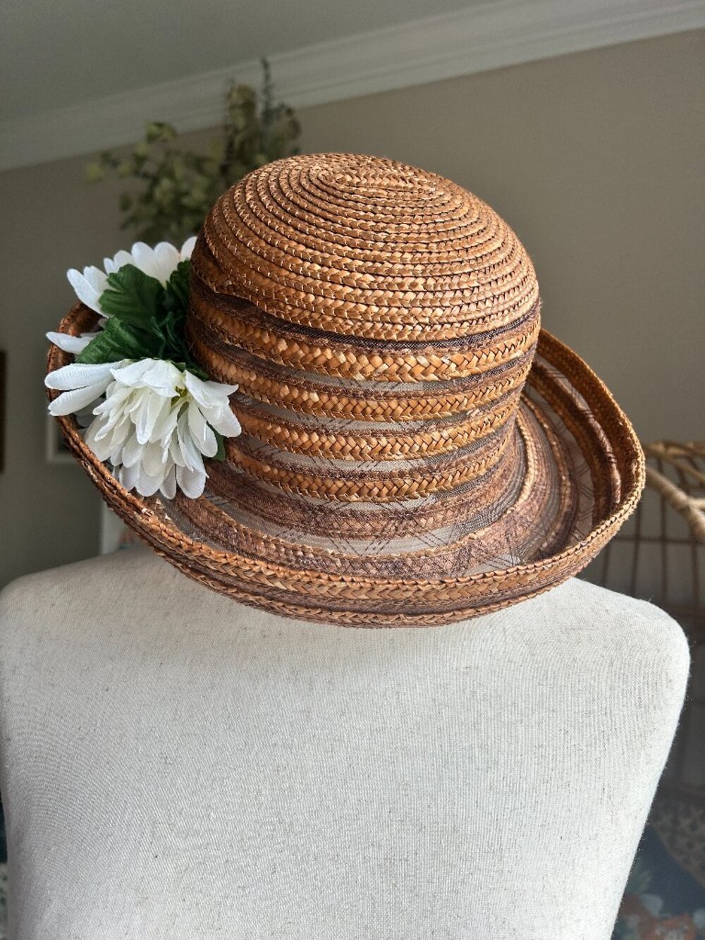 Vintage Style Brown Straw Mesh Cloche Sun Hat Wide Brim Floral Accent Removable